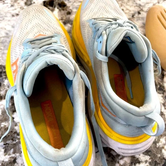 Hoka Bondi 8 Shoes woman’s size 10.5 - Picture 10 of 15